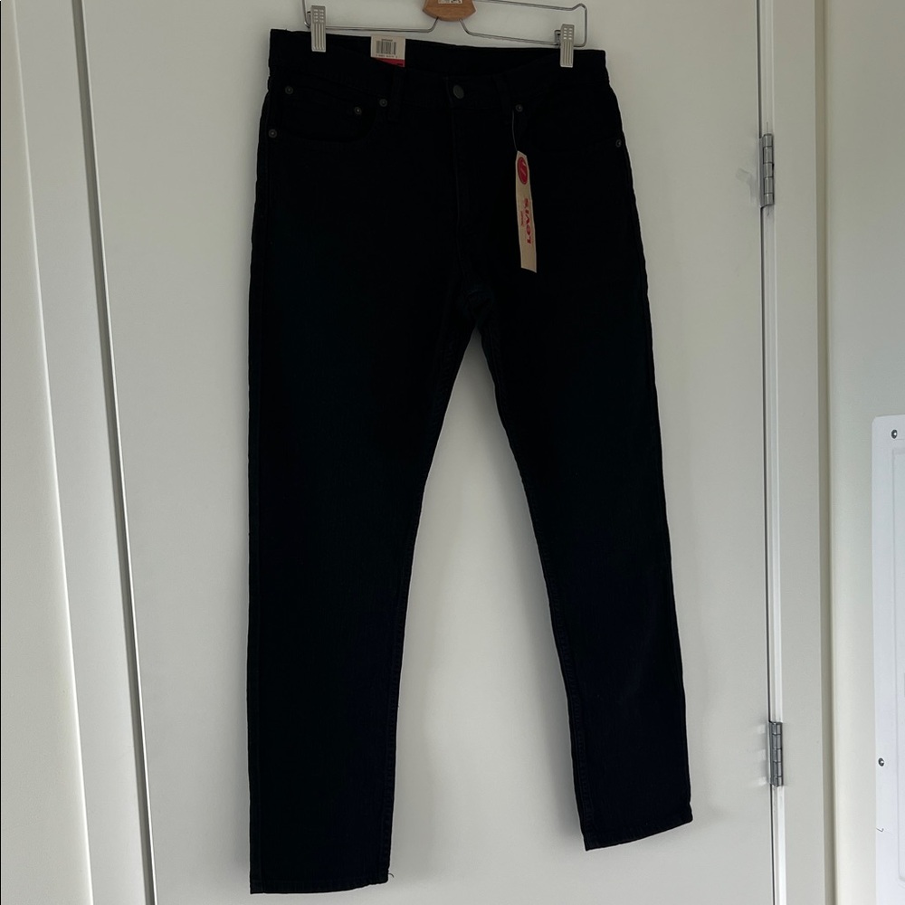 Levi's Men's Dark Denim Jeans Size 34x30 - Picture 2 of 9